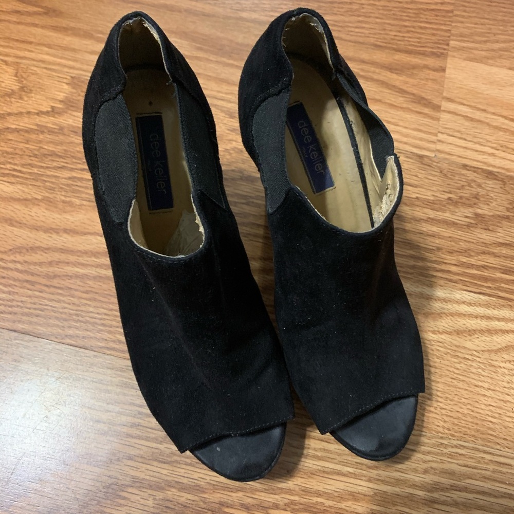 Dee Keller size 37-1/2 platform peeptoes